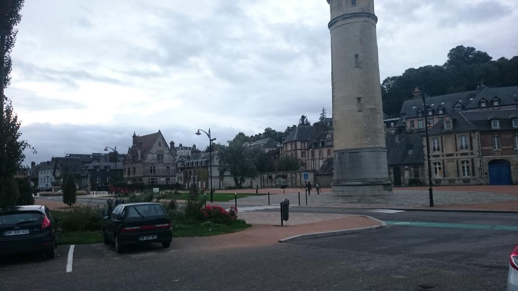 La Cabane Du Pecheur Honfleur Eksteriør billede
